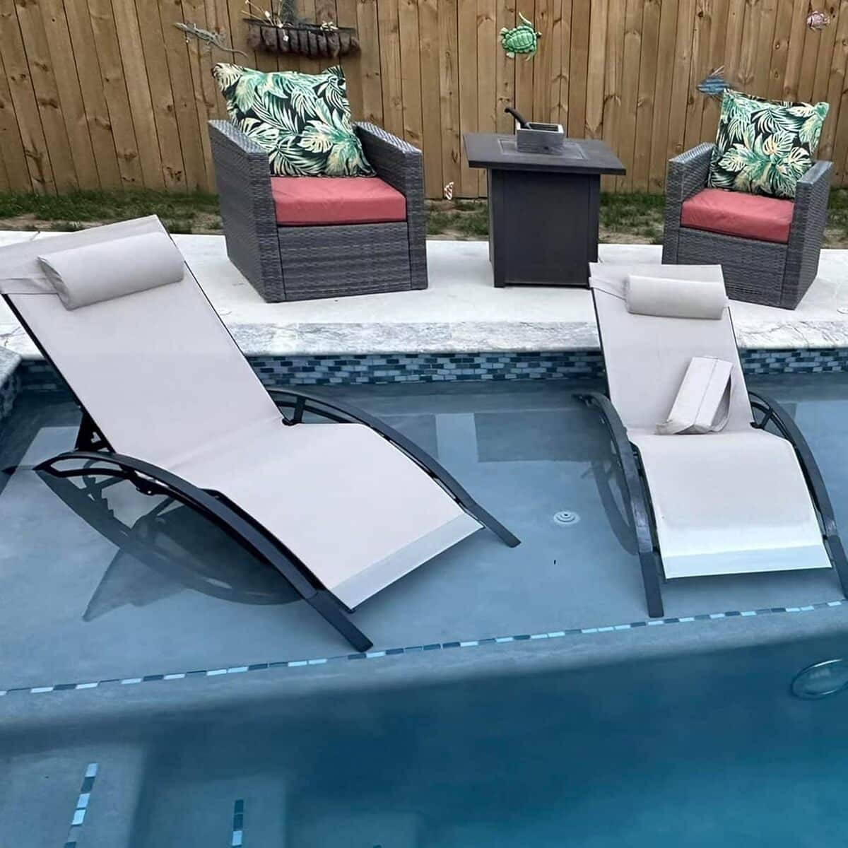 Test des chaises longues PURPLE LEAF XXL : confort et style en extérieur