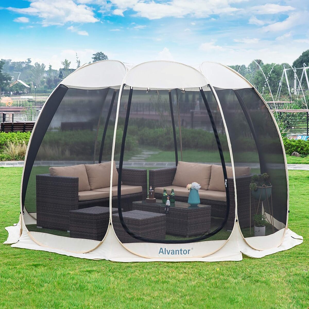 Test : tonnelle Alvantor Igloo Pop Up pour jardin