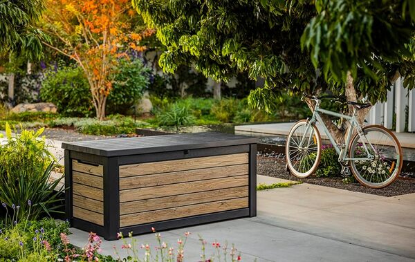 Keter Coffre de rangement jardin 630L - Collection Signature - Aspect bois Douglas