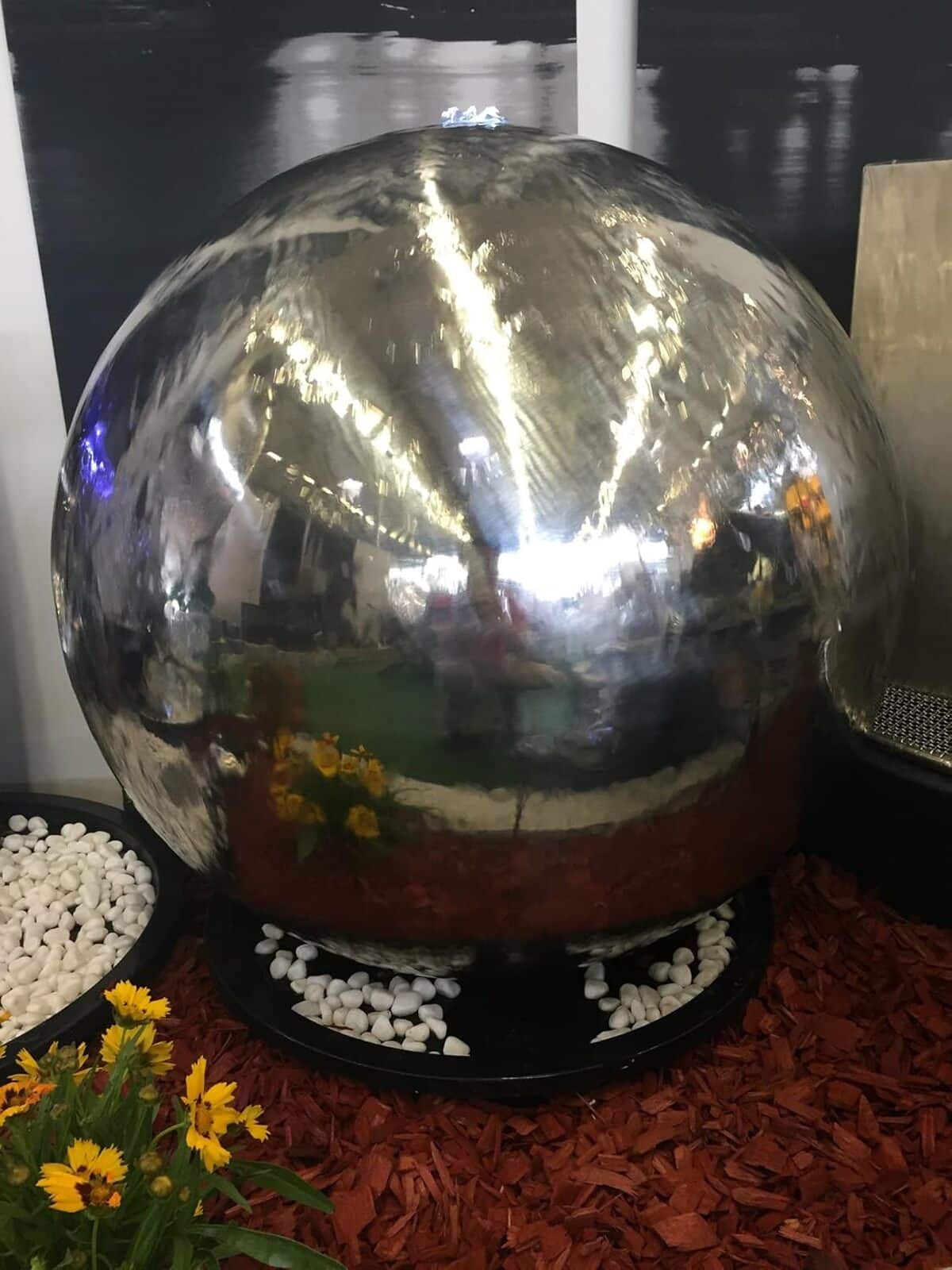 Avis sur la fontaine boule Köhko LED en acier inoxydable, 60 cm