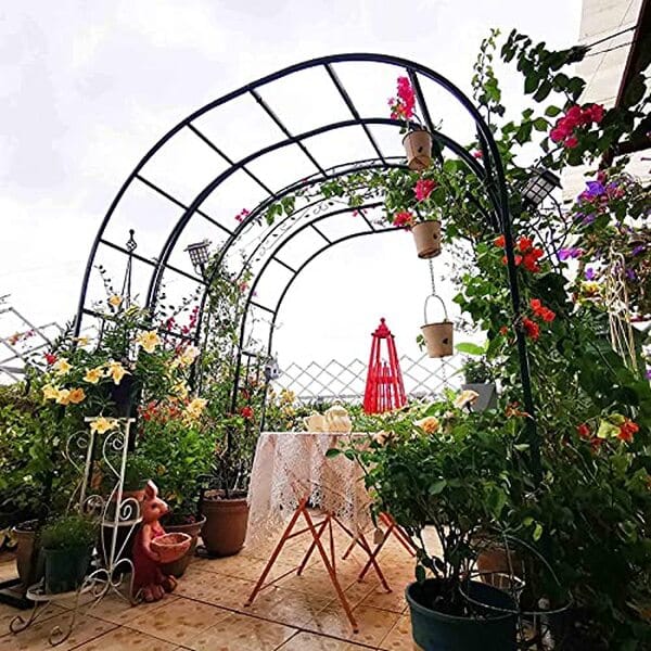 Découvrez notre test de l'arche de jardin en métal résistante : durabilité, facilité de montage et conseils d'achat pour votre extérieur.