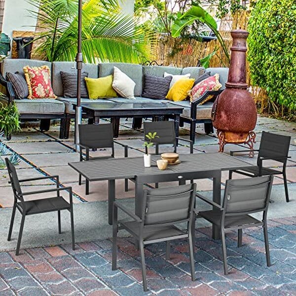 Découvrez notre test complet du salon de jardin Outsunny avec table extensible en aluminium et textilène : design, durabilité et prix comparés. 