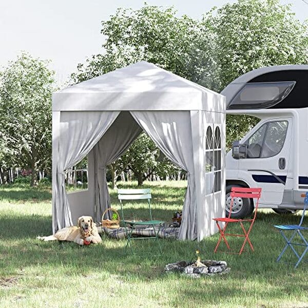 Découvrez notre test détaillé de la tonnelle pliante Outsunny 2x2 m. Avantages, inconvénients et conseils pour bien l'utiliser cet été.