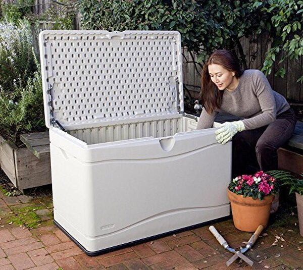 Découvrez notre test complet du coffre de rangement Lifetime 300 l : capacité, durabilité, prix et avis clients pour bien choisir votre solution de stockage extérieur. 